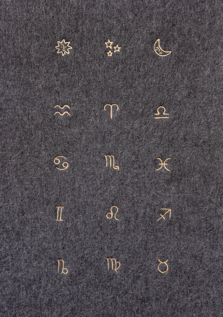 Decke aus Lammwolle mit anthrazitfarbenem Ombre-Karomuster