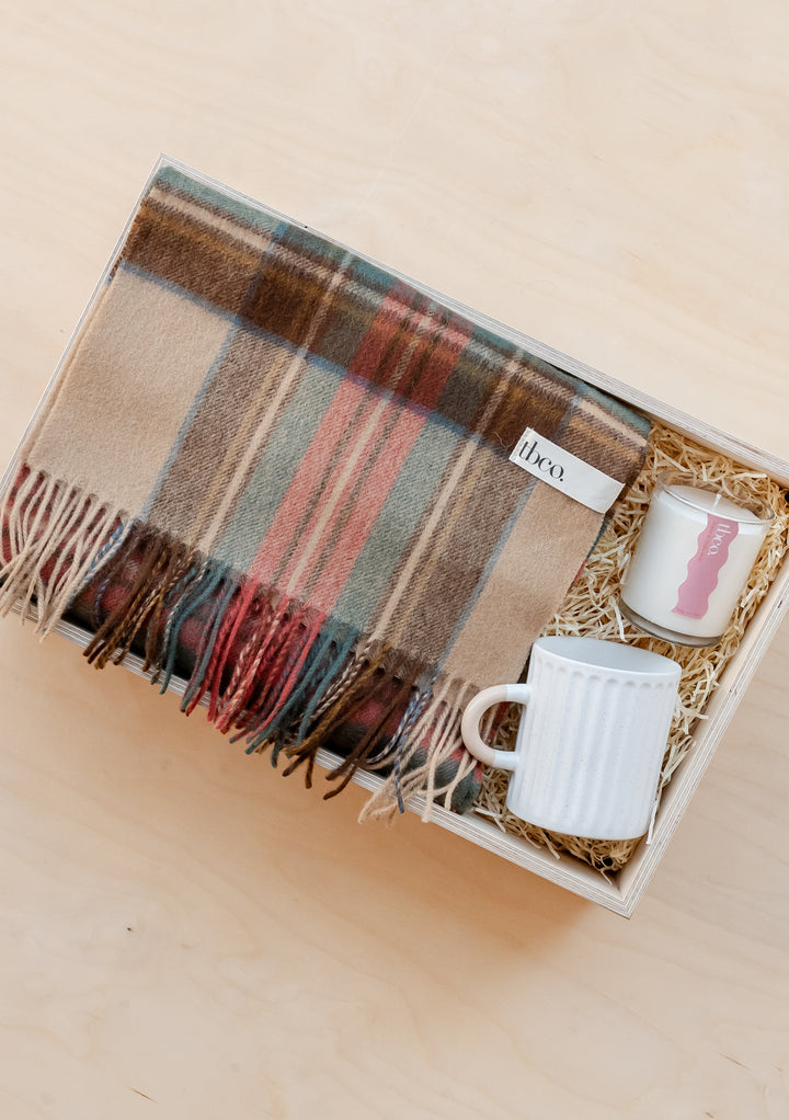 Coffret cadeau festif à motif tartan prêt à l'emploi