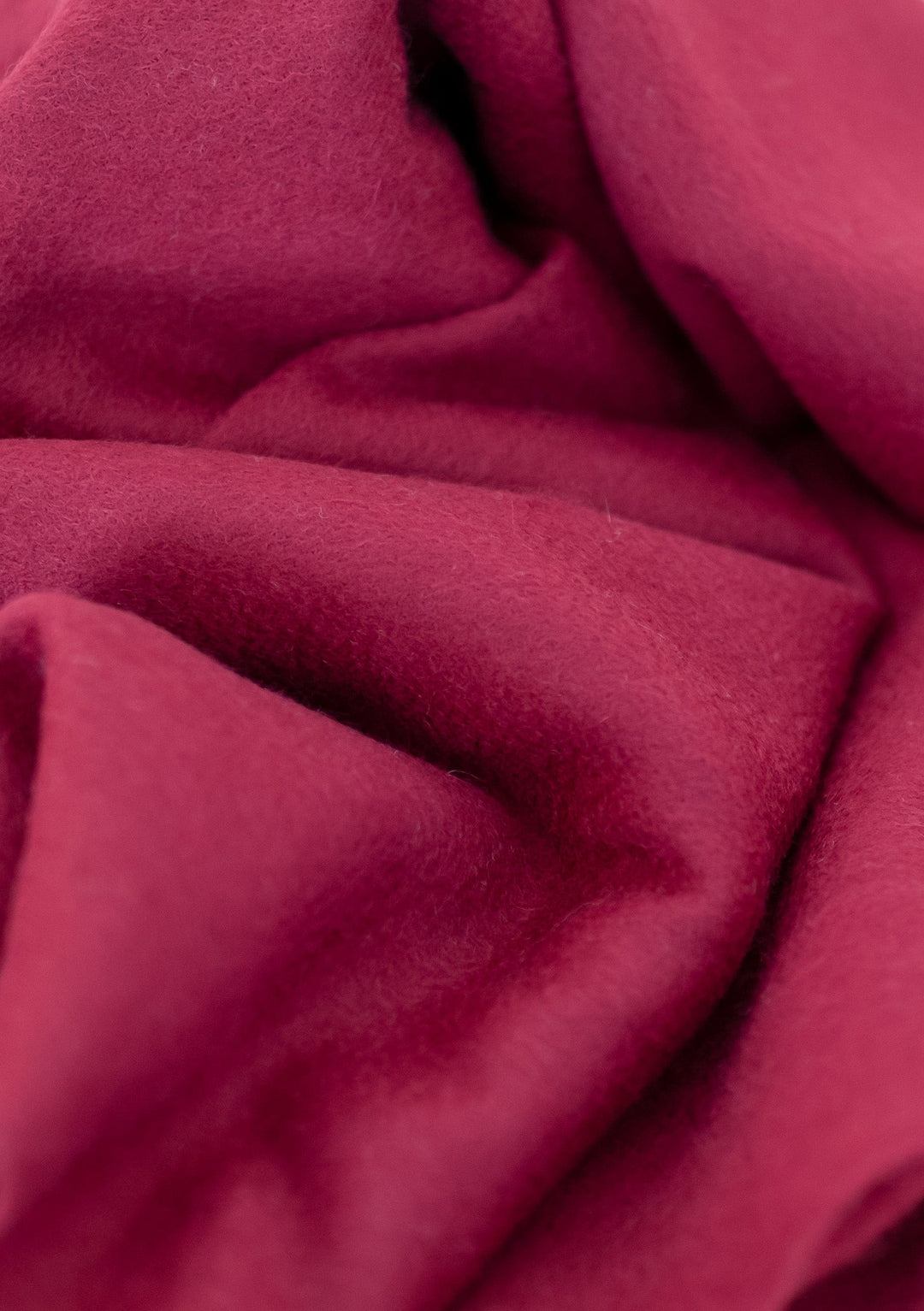 Sample Sale Lambswool Blanket in Berry Burgundy