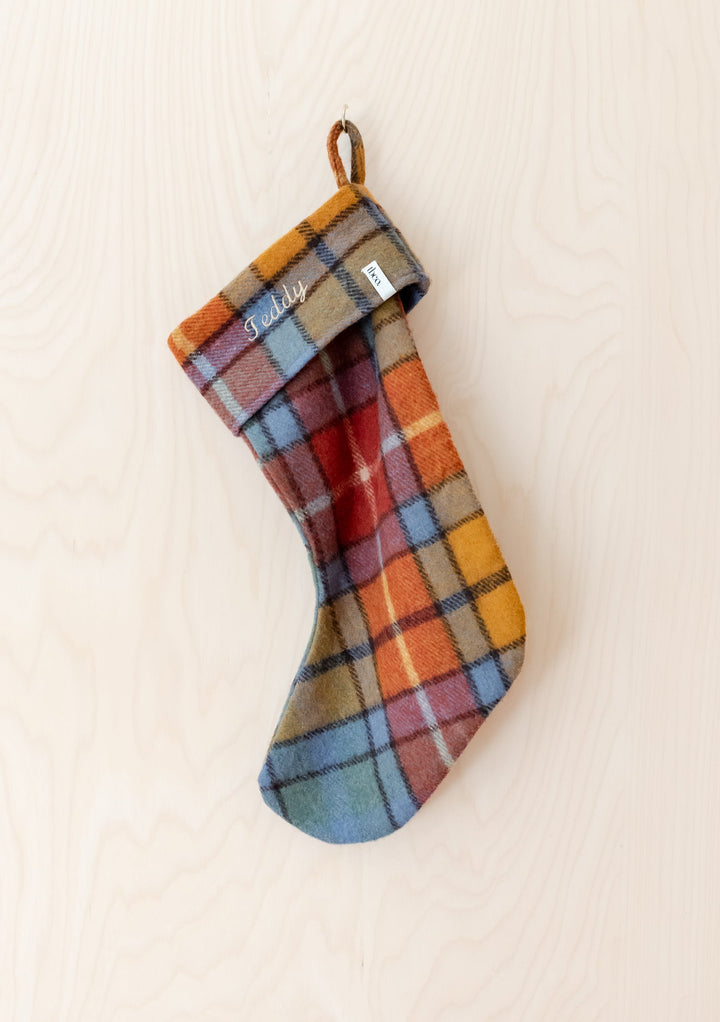 Weihnachtsstrumpf aus recycelter Wolle in Buchanan Antique Tartan