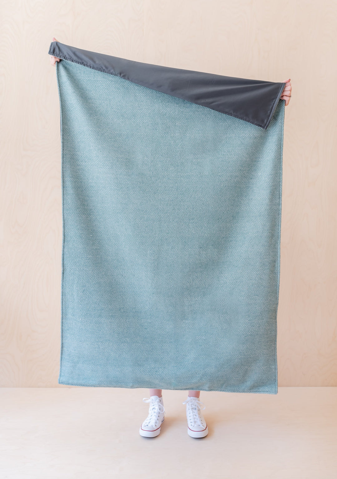 Recycled Wool Small Picnic Blanket in Sage Herringbone
