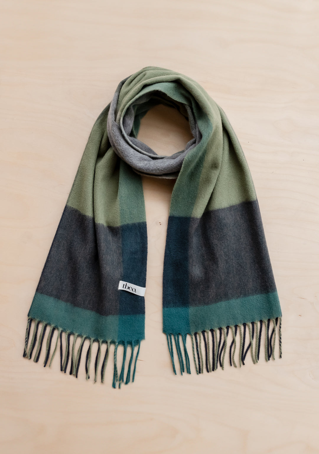 Lambswool Oversized Scarf in Green Edge Check