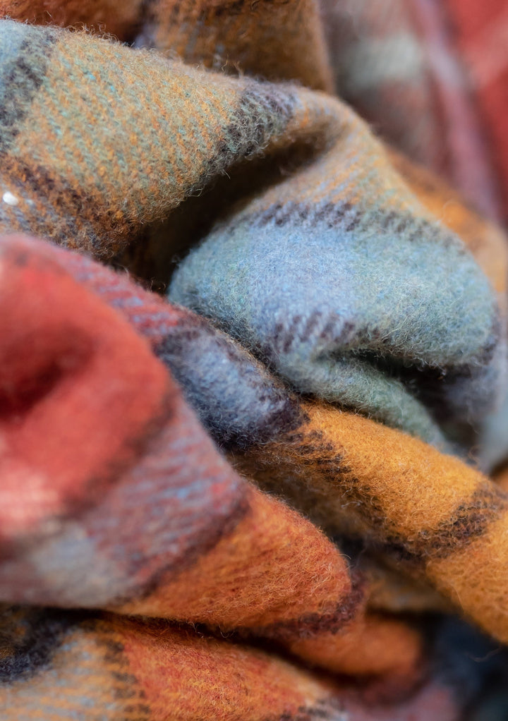 Couverture de pique-nique en laine recyclée en tartan antique Buchanan