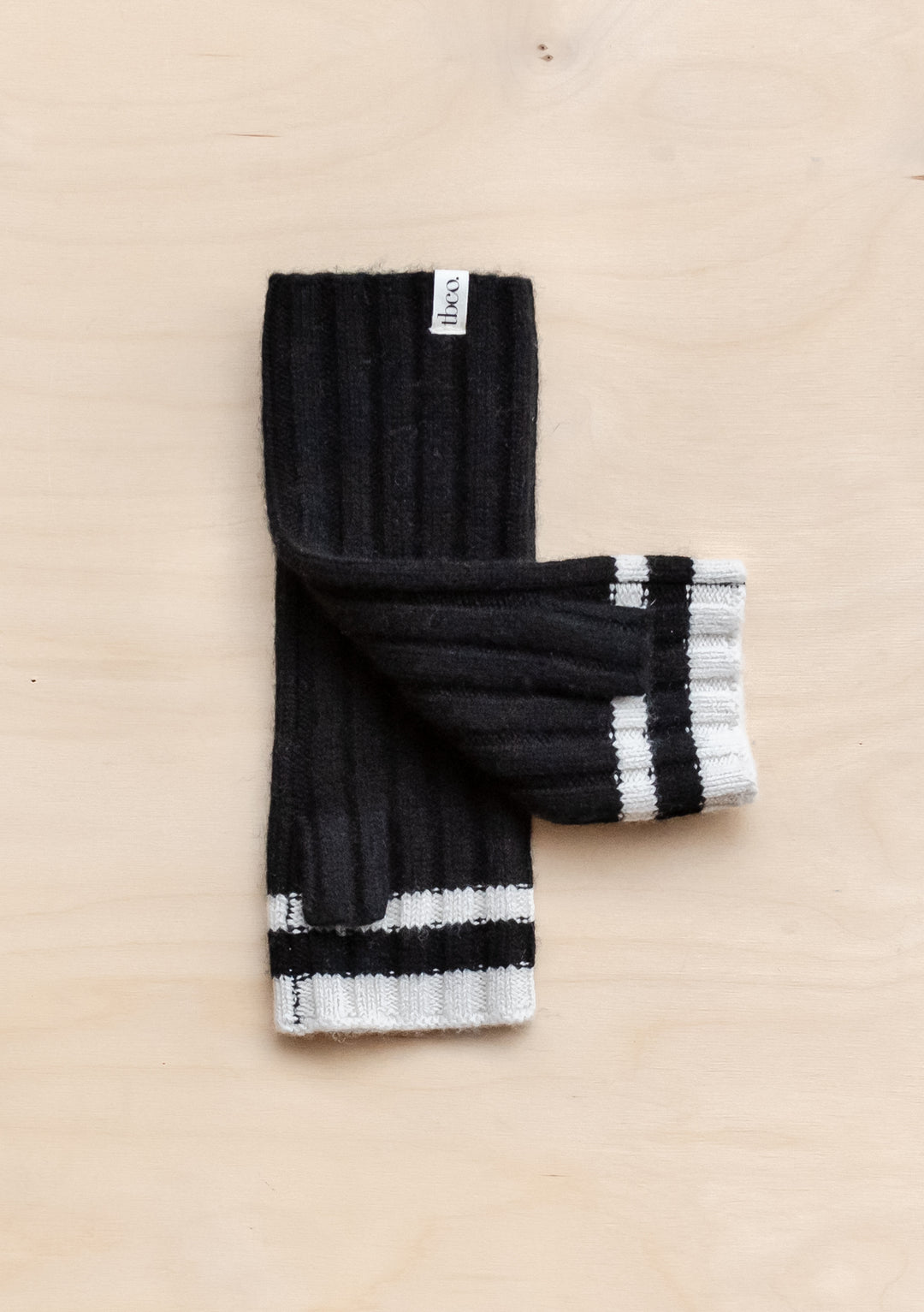 Cashmere & Merino Wrist Warmers in Black & Cream